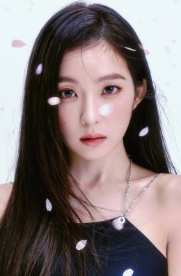 IRENE (ไอรีน) ผลิบานในฐานะศิลปินเดี่ยวอย่างงดงาม ด้วยมินิอัลบั้มชุดแรก 'Like A Flower' ยอดจำหน่ายวันแรกทะลุกว่า 2.5 แสนชุด และติดอันดับ 1 บนชาร์ต iTunes Top Albums กว่า 21 ภูมิภาคทั่วโลก